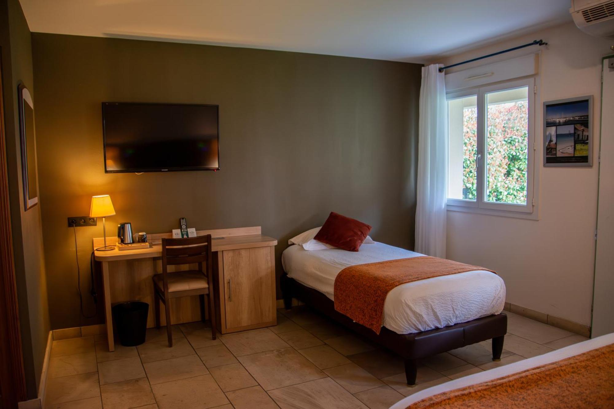 Logis Des Sources Hotel Creney-pres-Troyes Ngoại thất bức ảnh