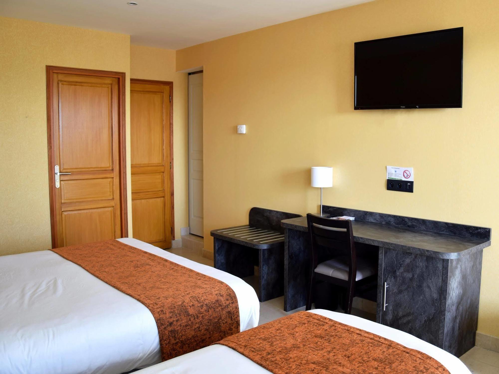 Logis Des Sources Hotel Creney-pres-Troyes Ngoại thất bức ảnh